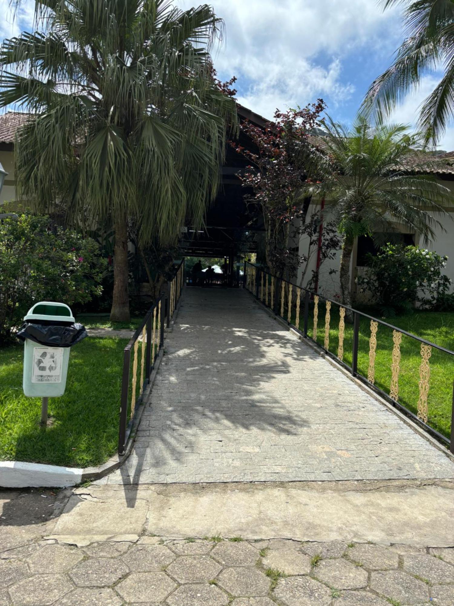 Condominio Com Muita Diversao Toninhas أوباتوبا المظهر الخارجي الصورة